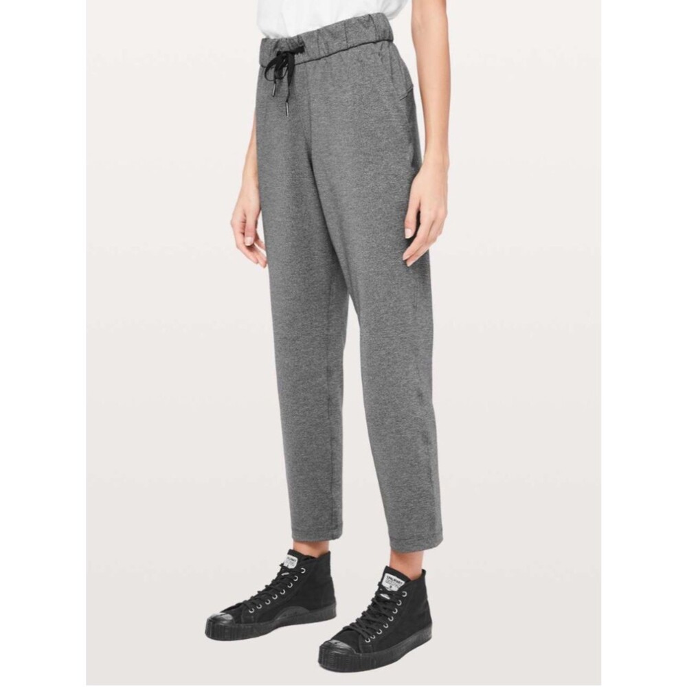 lululemon athletica Tapered-Leg Heathered Gray Black Smooth Stretch Pant 4